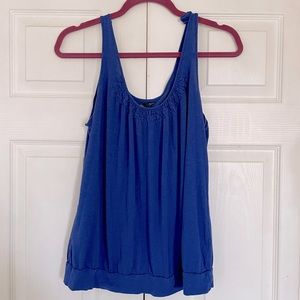 American Eagle Woman’s Navy Tank with Ruffled Neckline Size XL